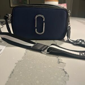 NWT Bag Black Blue Removable Wide Strap